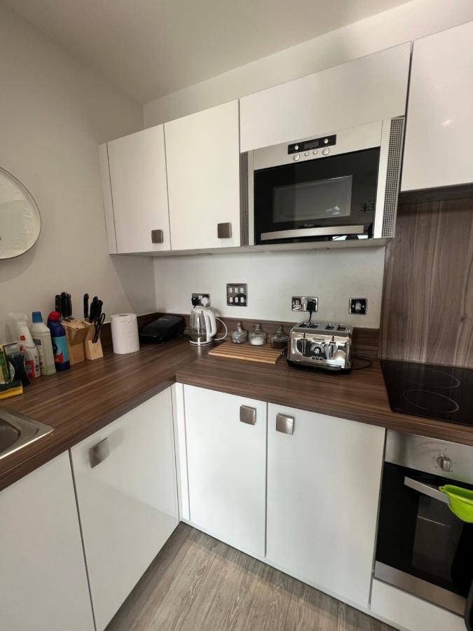 Appartamento Cityscape Serenity: 10Th Floor Oasis Near City Airport, Excel & 02 Londra Esterno foto