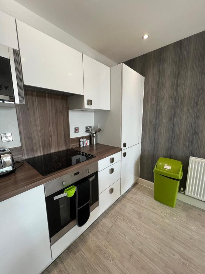 Appartamento Cityscape Serenity: 10Th Floor Oasis Near City Airport, Excel & 02 Londra Esterno foto